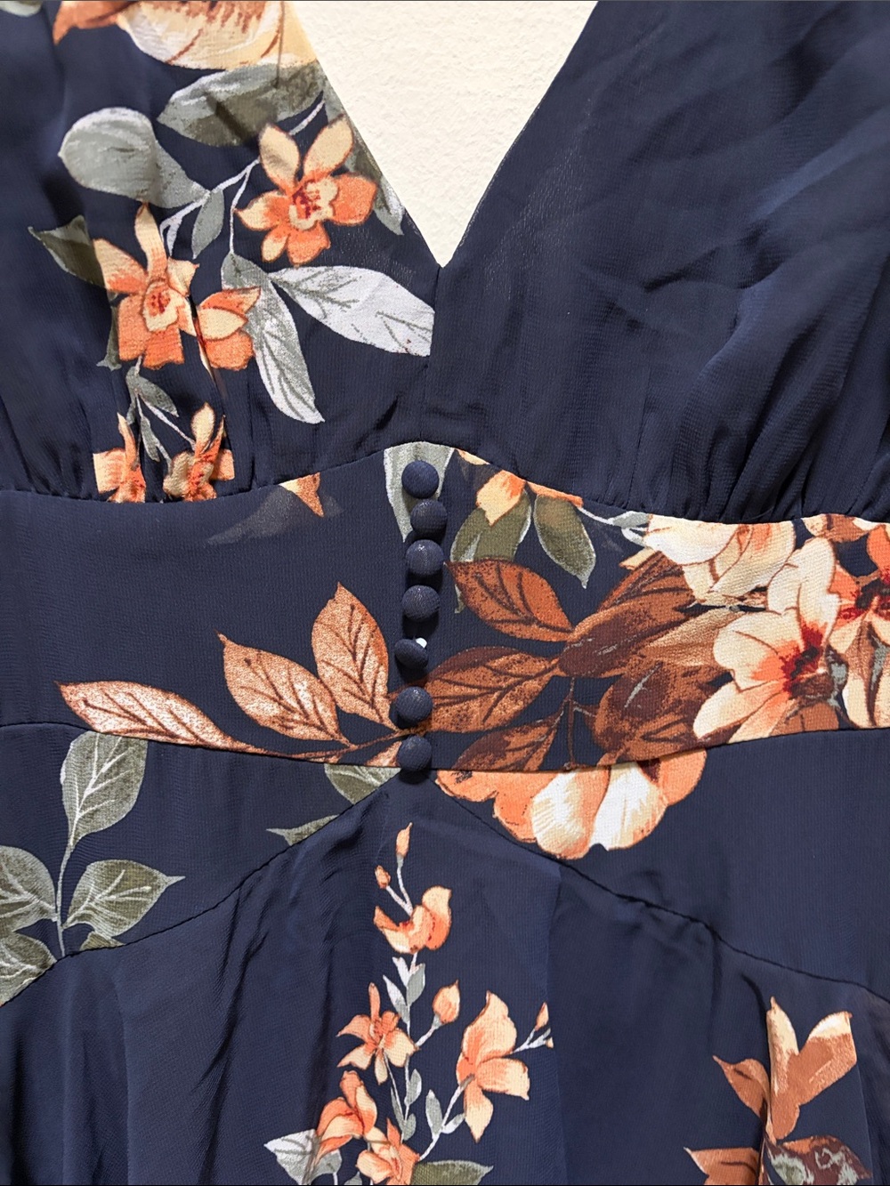 Lulu's Navy Floral Tiered Maxi Dress with Ruffled Layers Medium - Picture 4 of 6